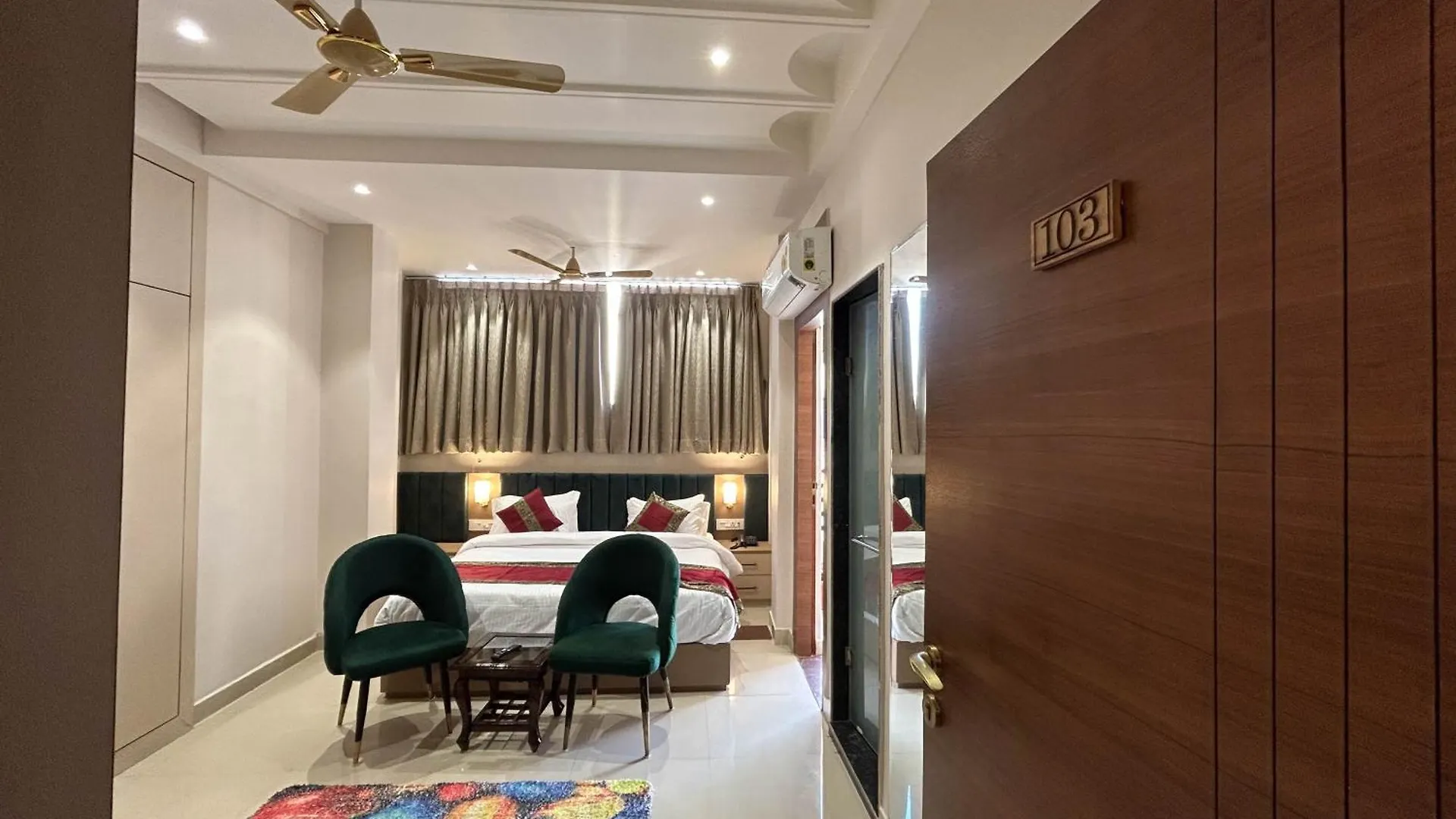 Golden Grove Homestay Varanasi