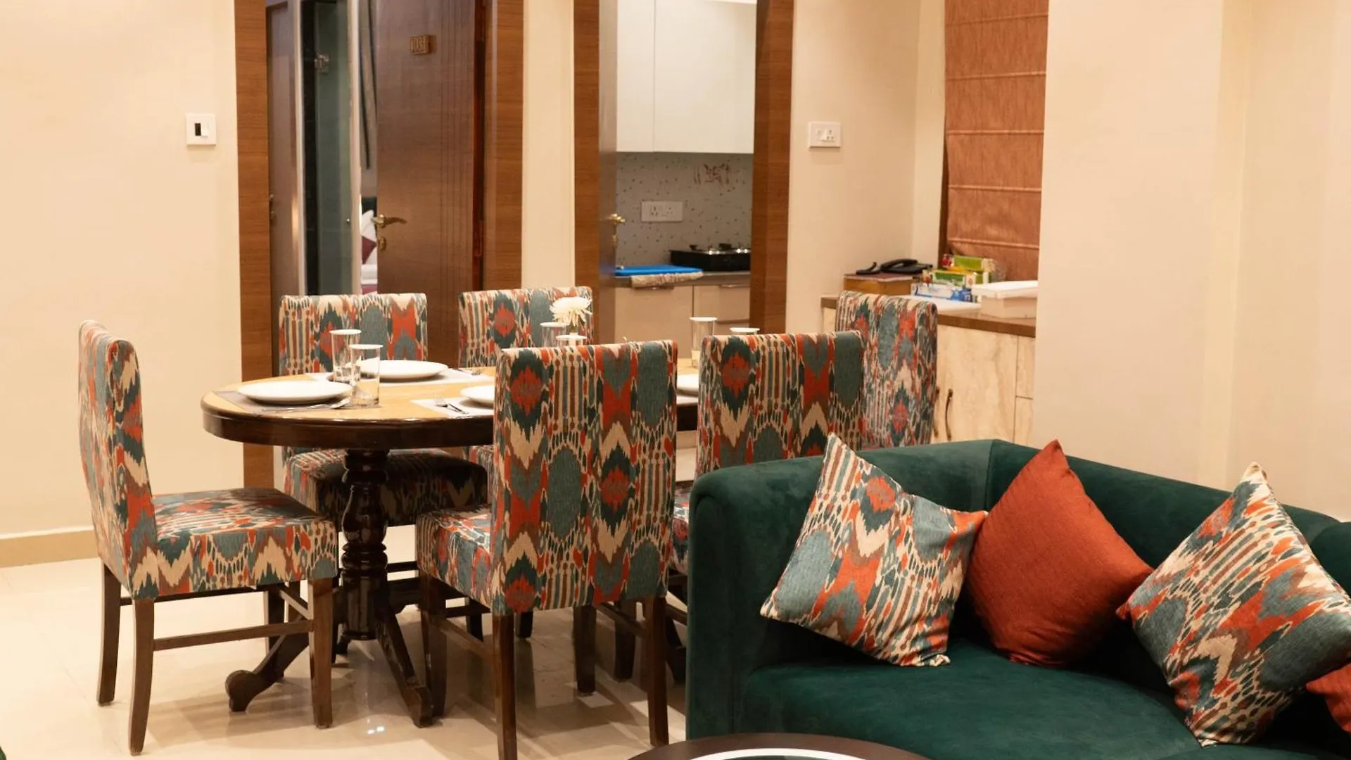 Golden Grove Homestay Varanasi