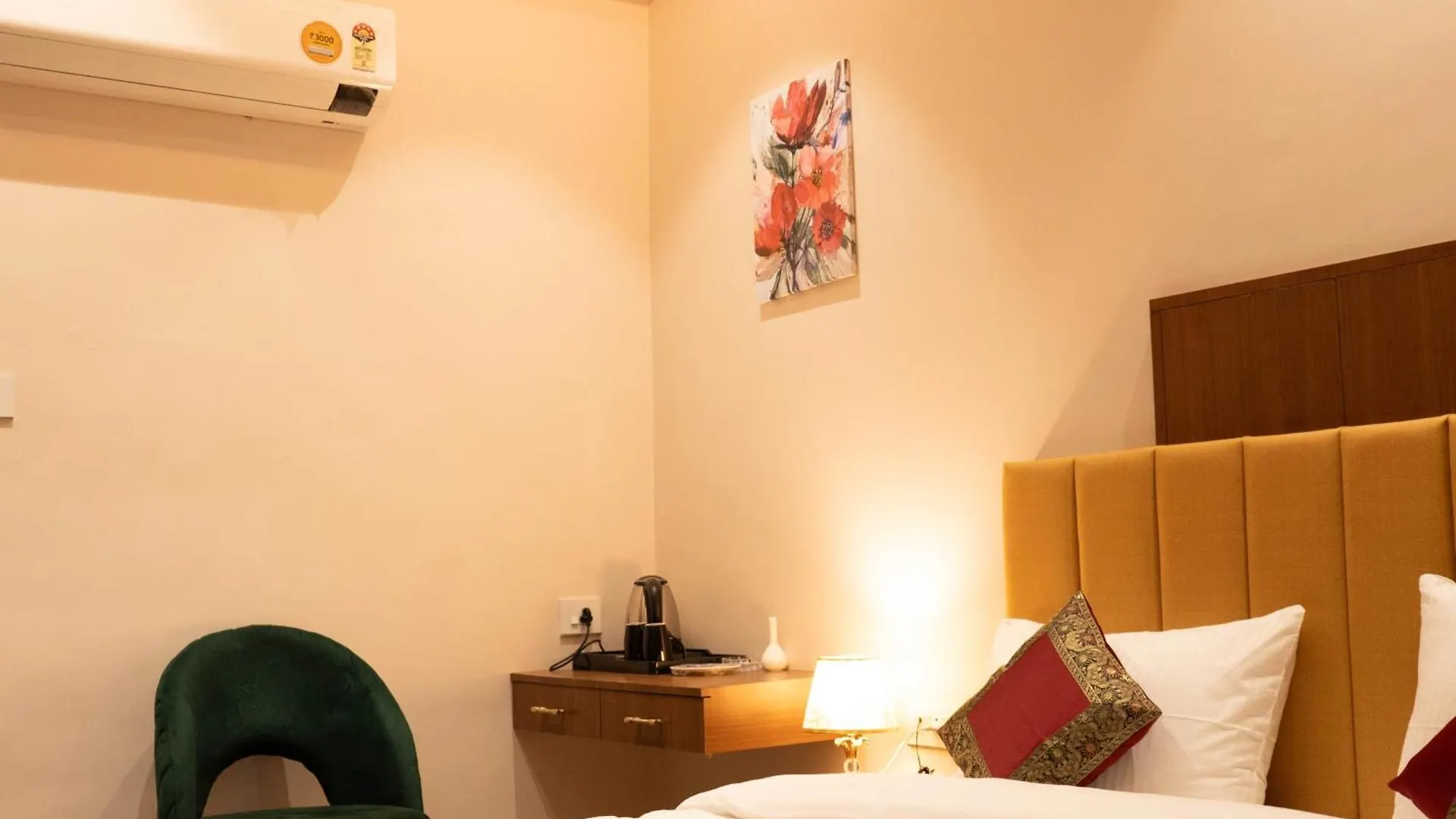 Golden Grove Homestay Varanasi Bed & Breakfast