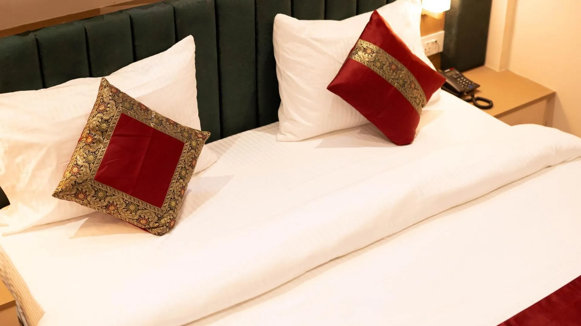 Golden Grove Homestay Varanasi Bed & Breakfast