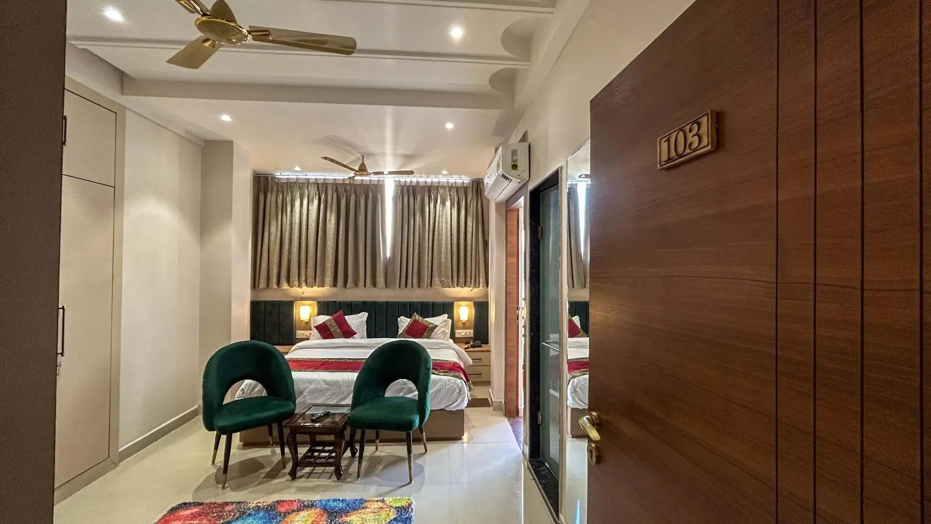 Golden Grove Homestay Varanasi India